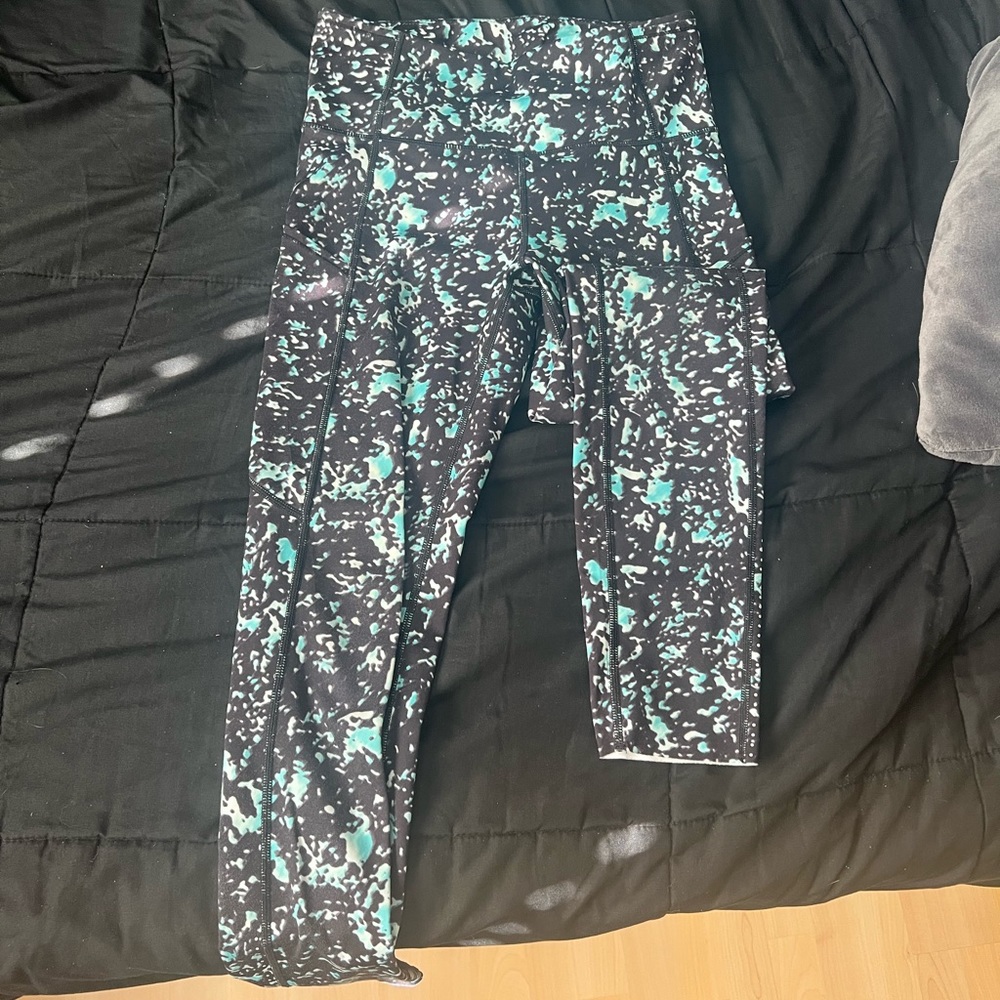Lululemon leggings size 8